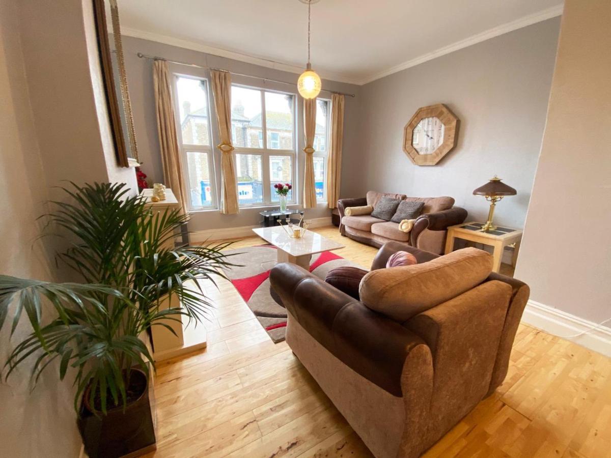 Elegant Apartment Маргейт Екстериор снимка